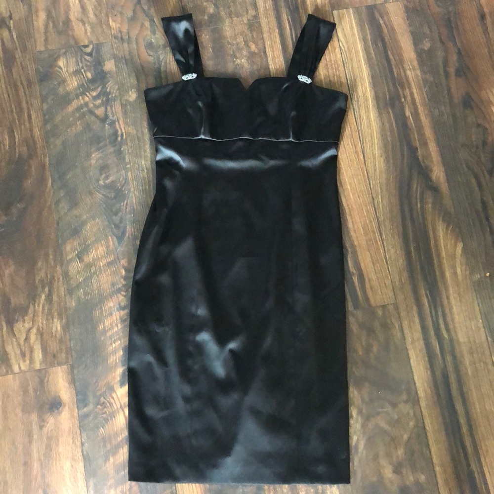 🌸 Silky Dress